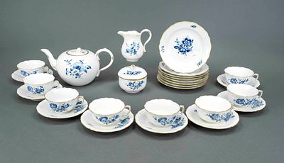 Tea service for 8 people, 27-piece, Meissen, marked 1957–72, second-grade, “Neuer Ausschnitt” 