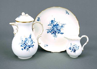 Three pieces, Meissen, marks 1957–72, second-grade, "Neuer Ausschnitt" form, "Blue Flower with 