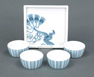 Four small bowls on a tray, Meissen, 21st century, first-grade quality, Cosmopolitan shape 