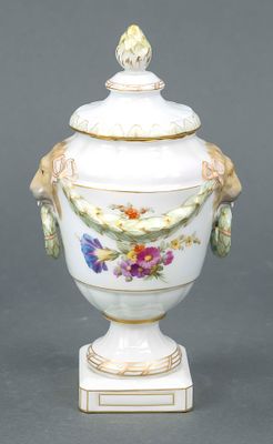 Small lidded vase, KPM Berlin, mark prior to 1945, first-grade, red imperial apple mark 