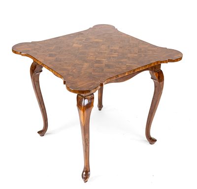 Baroque side table, 18th century, solid and veneered apple wood, top with geometric decoration 