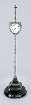 Sawtooth clock, rack-and-pinion clock, sawtooth clock, early 19th century, white enamel dial 