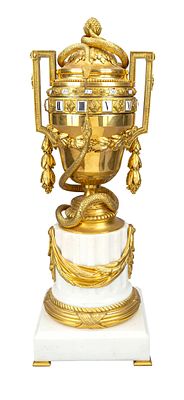 Historicist table clock, France, ca. 1870, Cercle Tournant, disc clock, richly decorated gilded 
