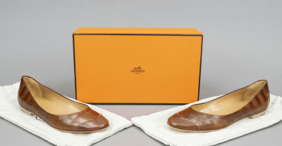Hermes, ballerinas, brown leather, partly in embossed striped look, as well as other materials 