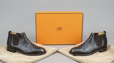 Hermes, short ankle boots, chocolate brown leather with side elastic inserts and other 