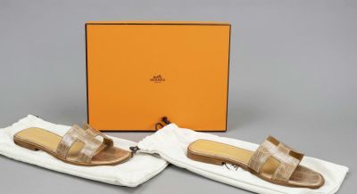Hermes, mules, caramel-colored crocodile leather and other materials, rounded toe, flat heel 