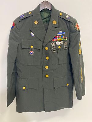 Original US Army "Class A" Green Uniform Set (Jacket & Trousers) – Vietnam Era. USA service 