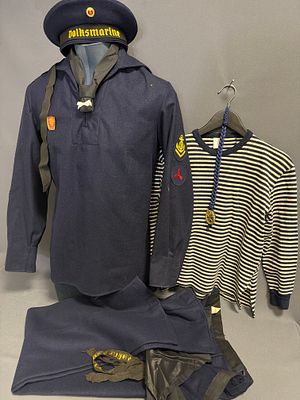 NVA Complete Uniform of a Senior Seaman of the People's Navy (GDR) 1969. Complete uniform of a 