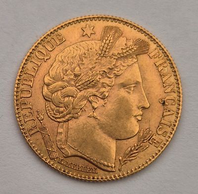 מטבע זהב צרפת 10 פרנק 1899
משקל 3.22 זהב 0.900 עמלה 10%