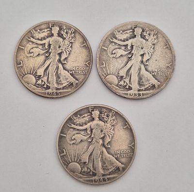לוט 3 מטבעות כסף חצי דולר ליברטי ההולכת ארה"ב, 1933S, 1944, 1945. כסף 900, משקל כולל 36.6 גרם