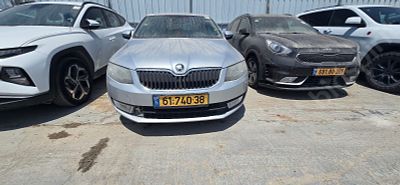 סקודה סופרב היברידי מודל 2017. 260,940 ק"מ