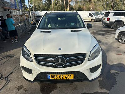 מרצדס GLE מודל 2017. 283,832 ק"מ, יד שלישית. תיבת הילוכים: אוטומטי
מנוע: פלאג-אין/היברידי, נפח 