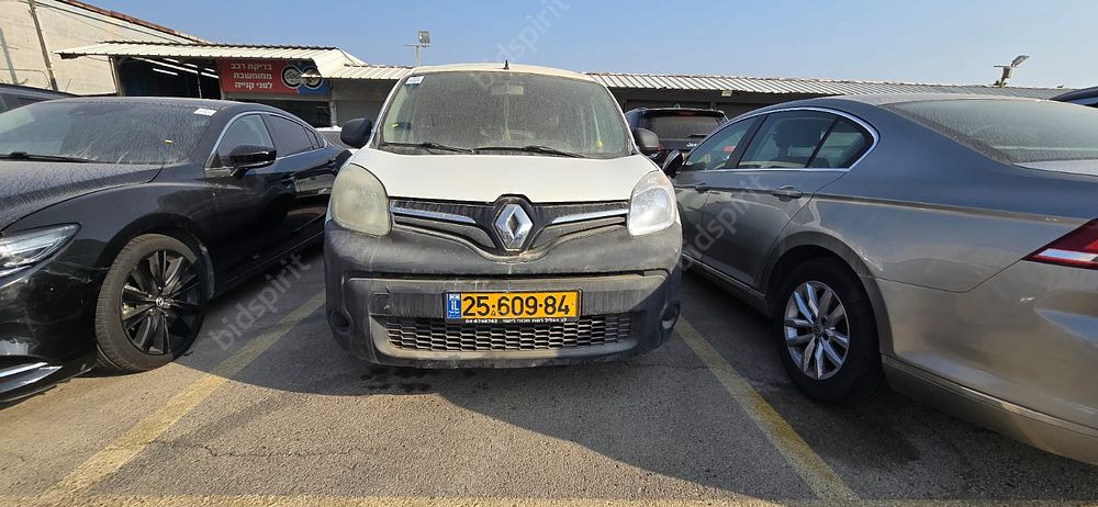 רנו קנגו מודל 2017. יד שנייה. תיבת הילוכים: אוטומטי
מנוע: בנזין, נפח מנוע: 1,197 סמ"ק, מפתח: 