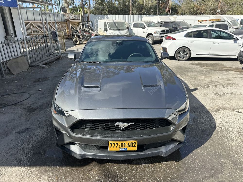 פורד מוסטנג מודל 2022. 33,788 ק"מ, יד ראשונה. תיבת הילוכים: אוטומטי
מנוע: בנזין, נפח מנוע: 2 
