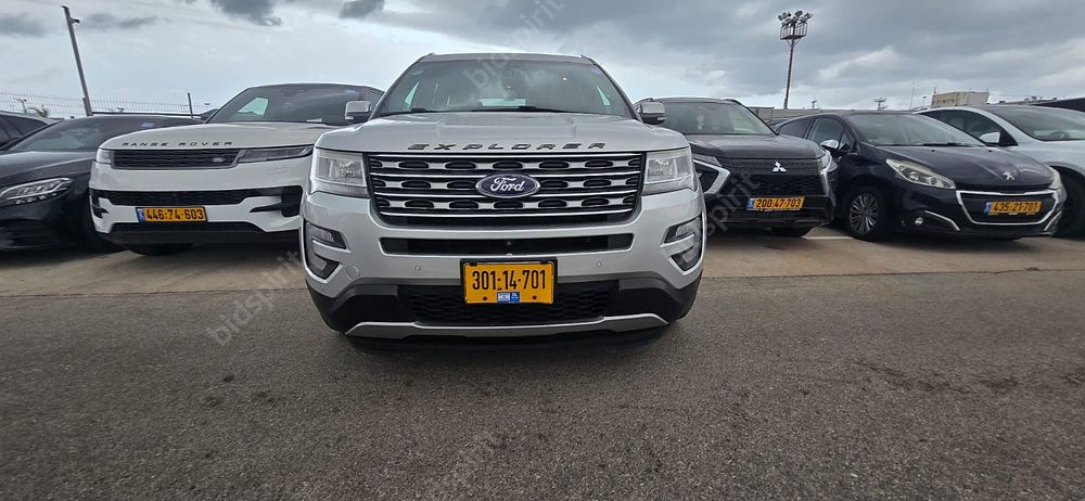 פורד אקספלורר לימיטד מודל 2018. 104,660 ק"מ, יד שלישית. תיבת הילוכים: אוטומטי
מנוע: בנזין, נפח 