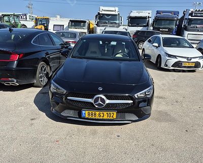 מרצדס CLA 180 מודל 2023. 21,601 ק"מ, יד שנייה. תיבת הילוכים: אוטומטי
מנוע: בנזין, נפח מנוע: 1 