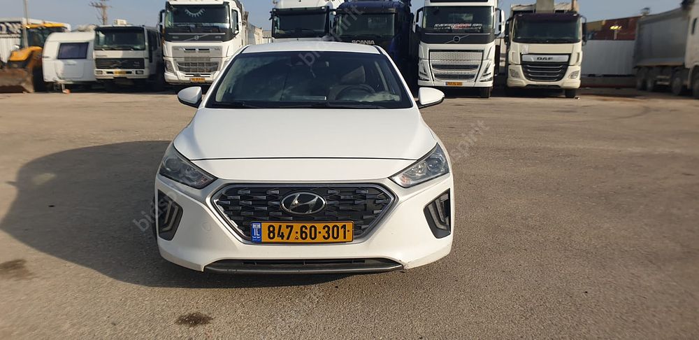 יונדאי איוניק מודל 2020. 207,610 ק"מ, יד שנייה. תיבת הילוכים: אוטומטי
מנוע: היברידי, נפח מנוע: 