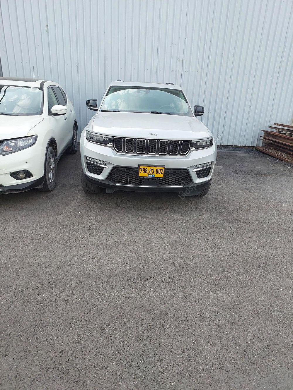 ג'יפ גרנד צ'ירוקי מודל 2023. 175,958 ק"מ, יד ראשונה
מנוע: בנזין, נפח מנוע: 3,604 סמ"ק, מפתח: יש.