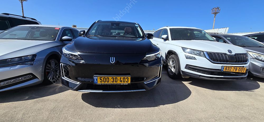 סקייוול ET5 מודל 2023. 47,553 ק"מ, יד ראשונה. תיבת הילוכים: אוטומטי
מנוע: חשמלי, מפתח: יש.