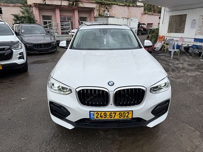 ב.מ.וו. X4 XDRIVE 20I מודל 2020. 86,756 ק"מ, יד רביעית. תיבת הילוכים: אוטומטי
מנוע: בנזין, נפח 