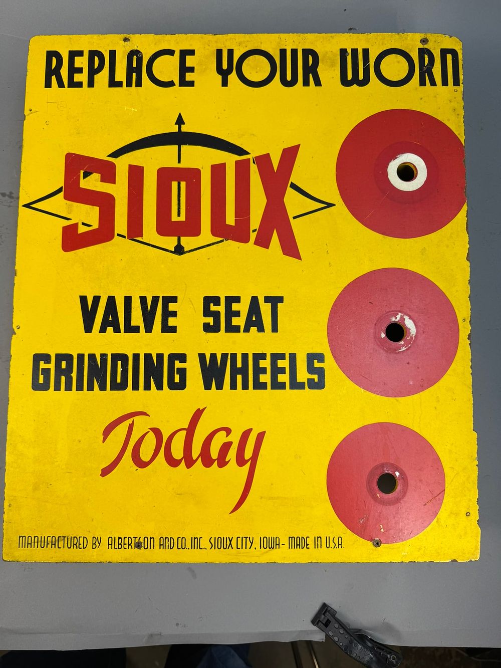 Lot 177: 1940s Sioux Valve Seat Advertising Store Display