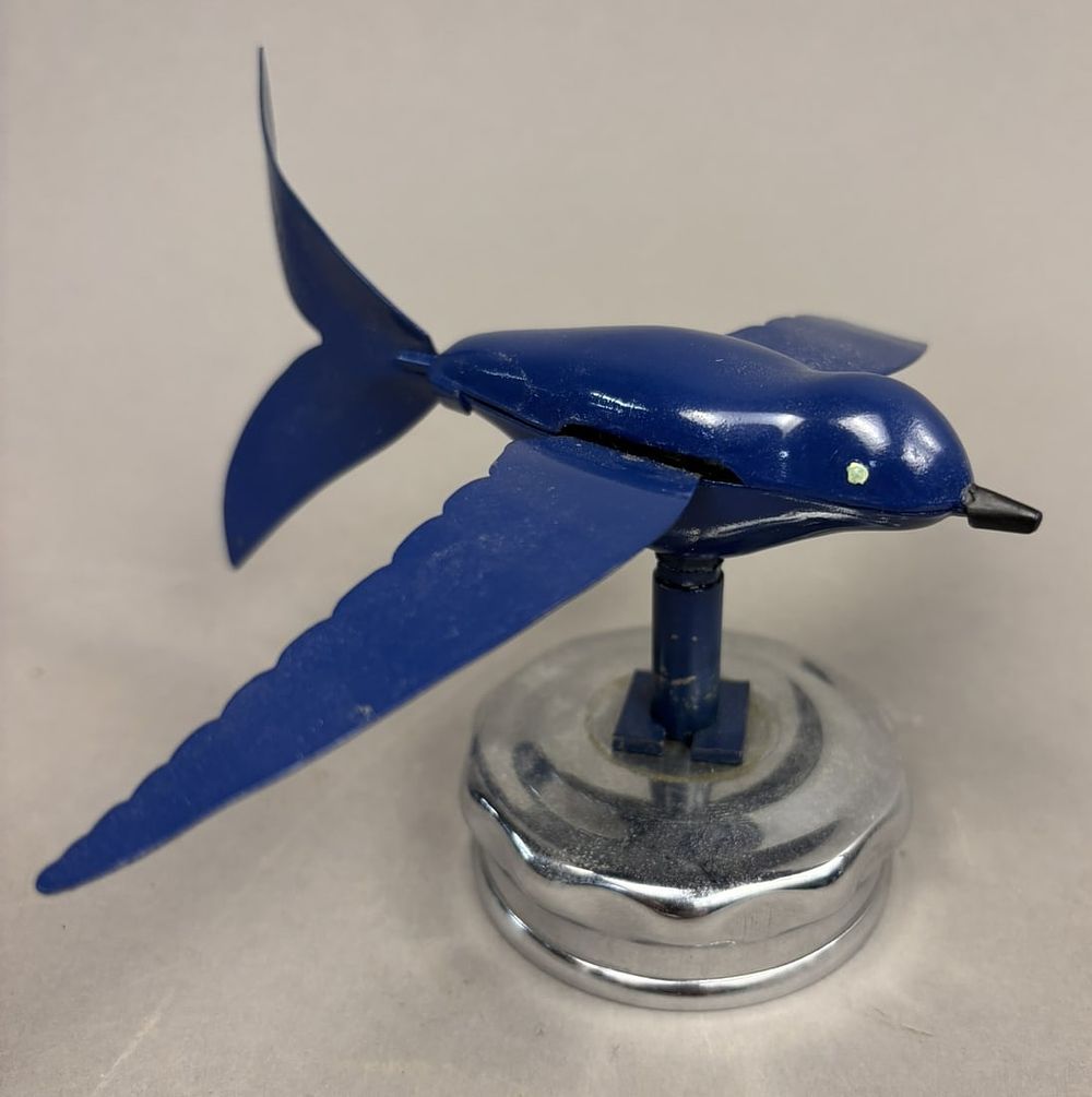 Lot 249: Flying Bird w/ Moving Wings 50s Car Hood Ornament
