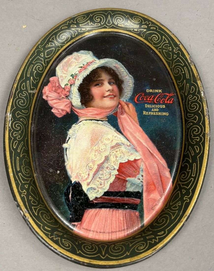 Lot 254: 1914 Betty Coca Cola Original Tin Metal Tip Tray