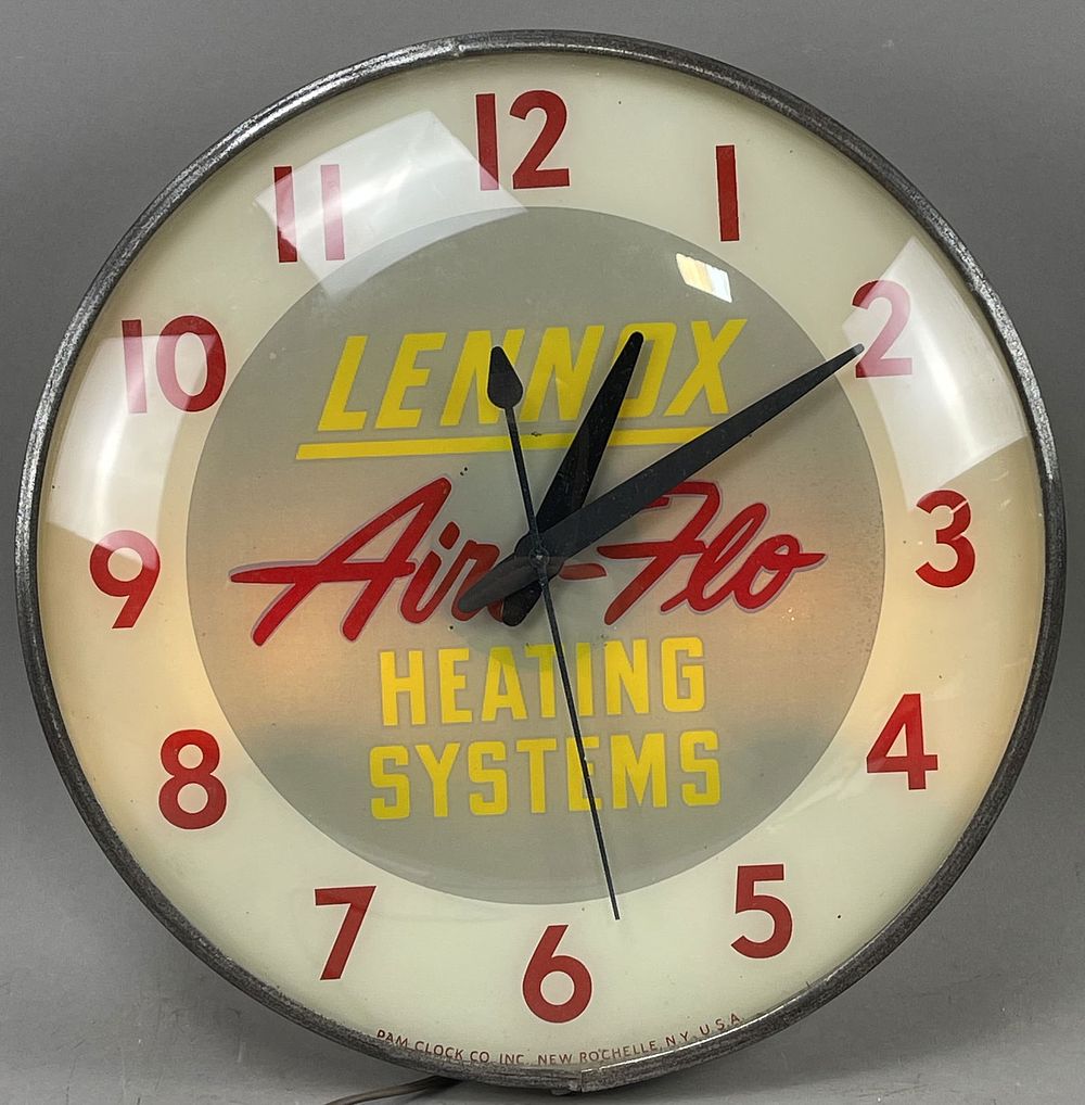 Lot 322: Lennox Air Flo Heating Systems 1950s Pam Clock