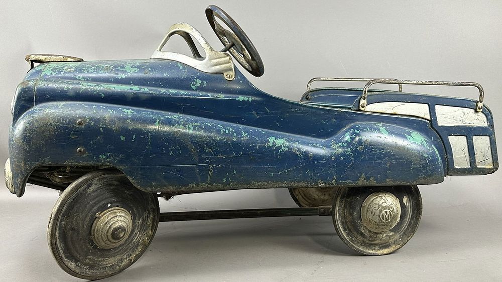 Lot 421: 40s Blue Painted Murray Station Wagon Pedal Car