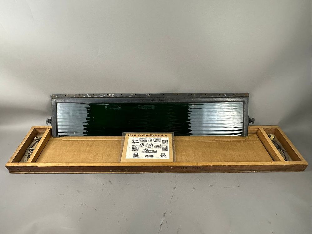Lot 428: 1924 Studebaker Duplex Phaeton Original Green Visor Glass