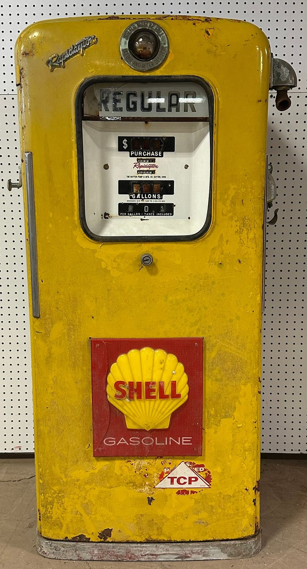 Lot 436: Rapidayton Model 1510 Super Shell 1960s Gas Pump