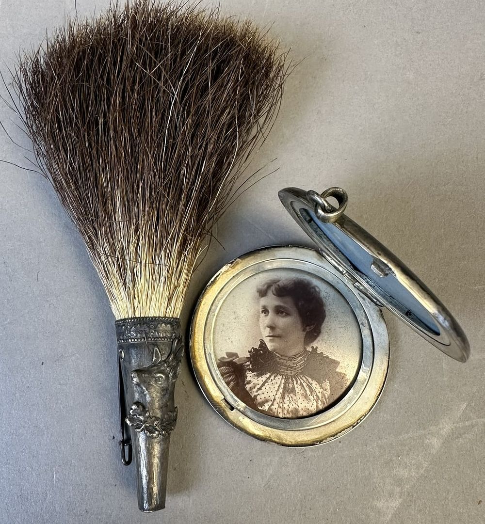 Lot 160: Sterling Silver Photo Pendant Horse Hair Brooch