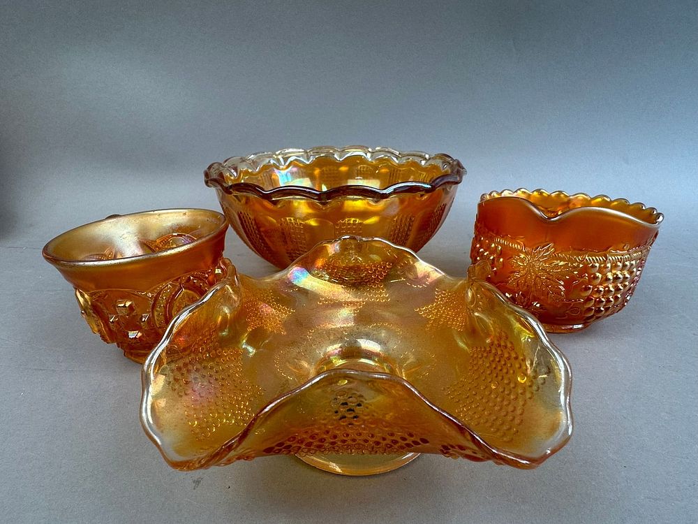 Lot 168: 4 Piece Northwood Marigold Carnival Glass Bowls
