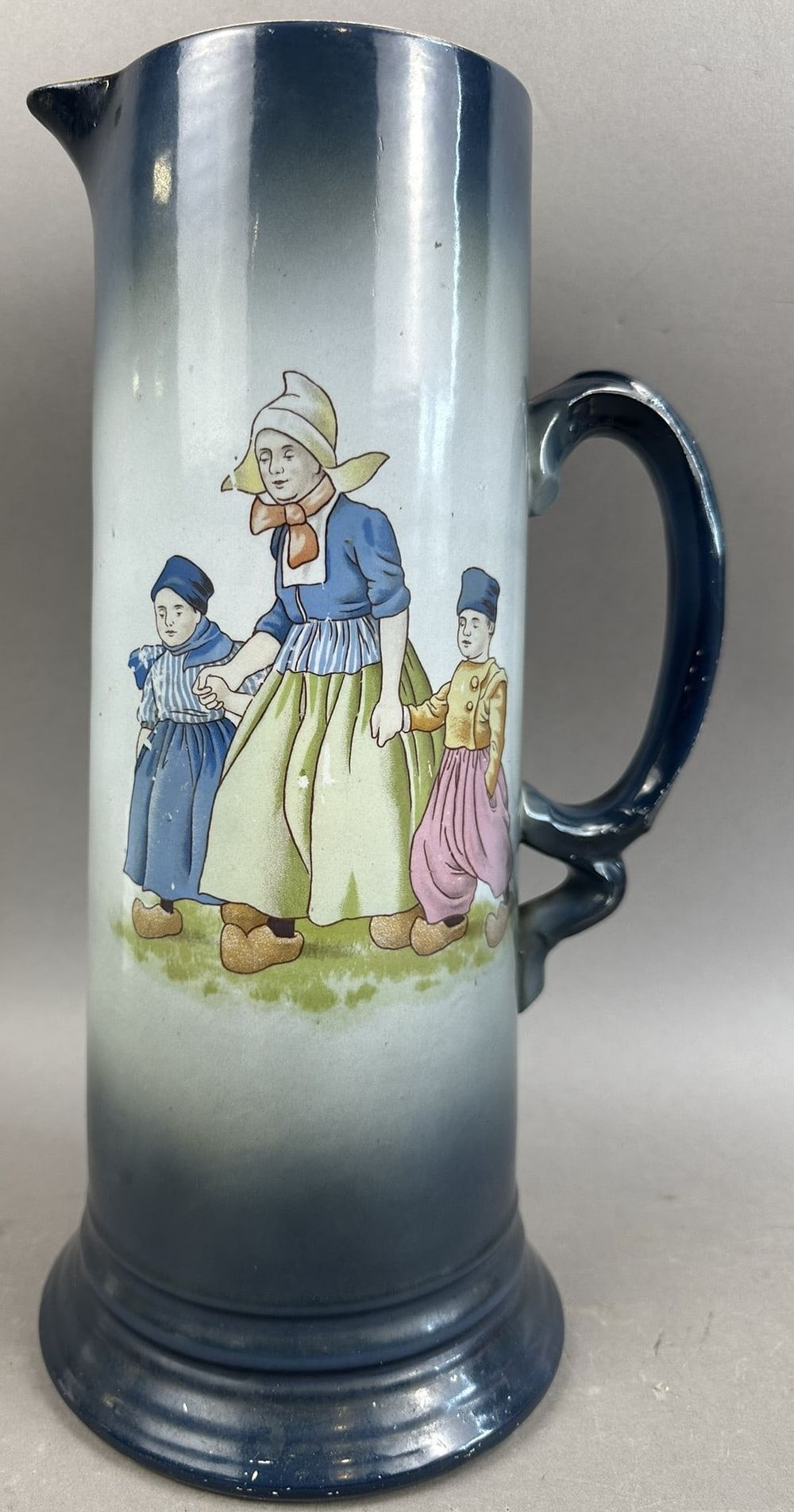 Lot 177: Antique Usona Goodwin Porcelain Tankard Sunbonnet