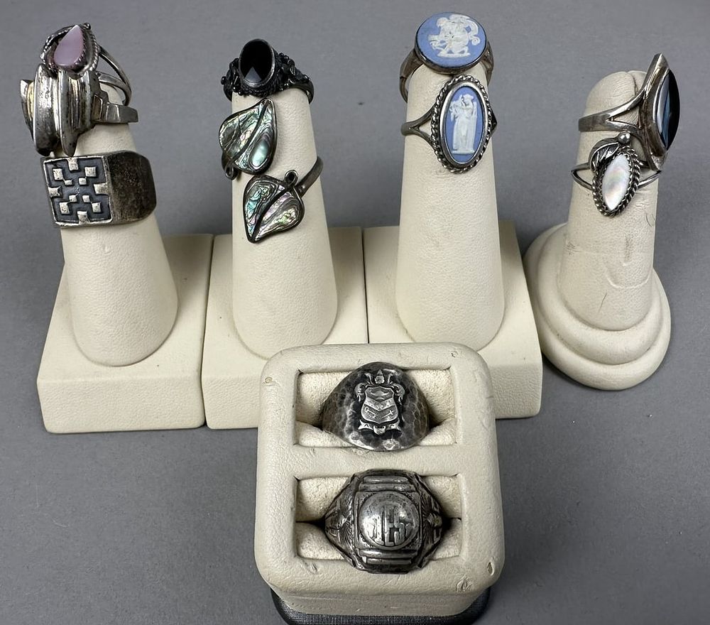 Lot 204: 11 Vintage Sterling Silver Rings 52 Grams Weight