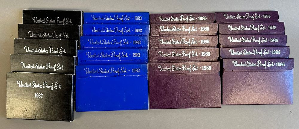 Lot 315: 20 US Mint Uncirculated Proof Set Coins 1982-1986