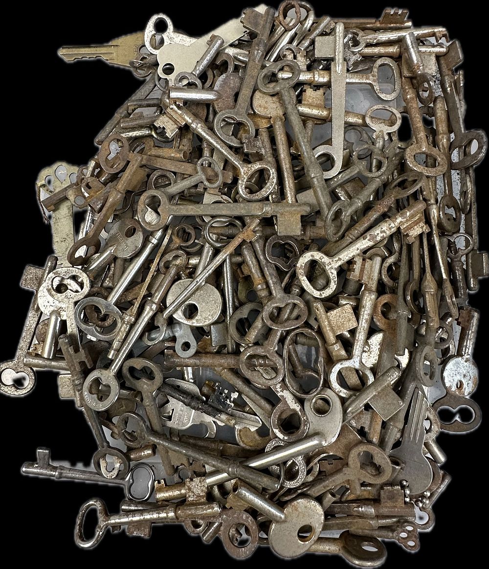 Lot 167: Huge Lot of 170 Victorian Skelton Keys Door Lock Keys