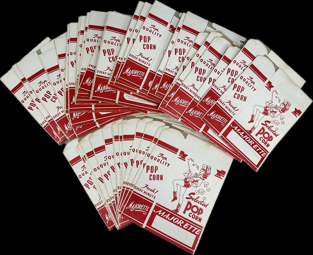 Lot 183: Huge 1940s NOS 50 Piece Lot Majorette Popcorn Paper Box Movie Theatre