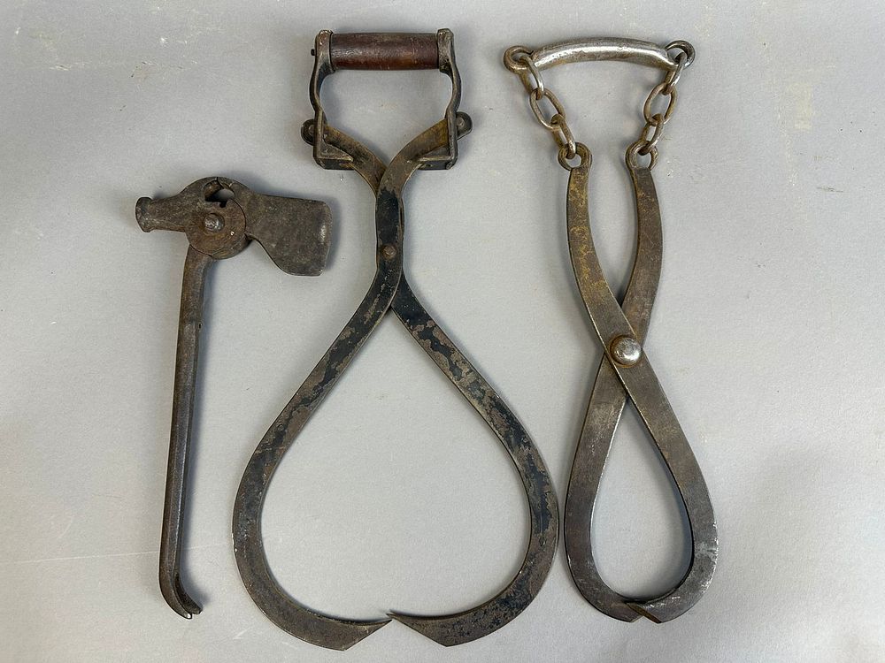 Lot 264: 3 Piece Antique Cast Iron Tool Lot Ice Tongs Hammer Nail Puller