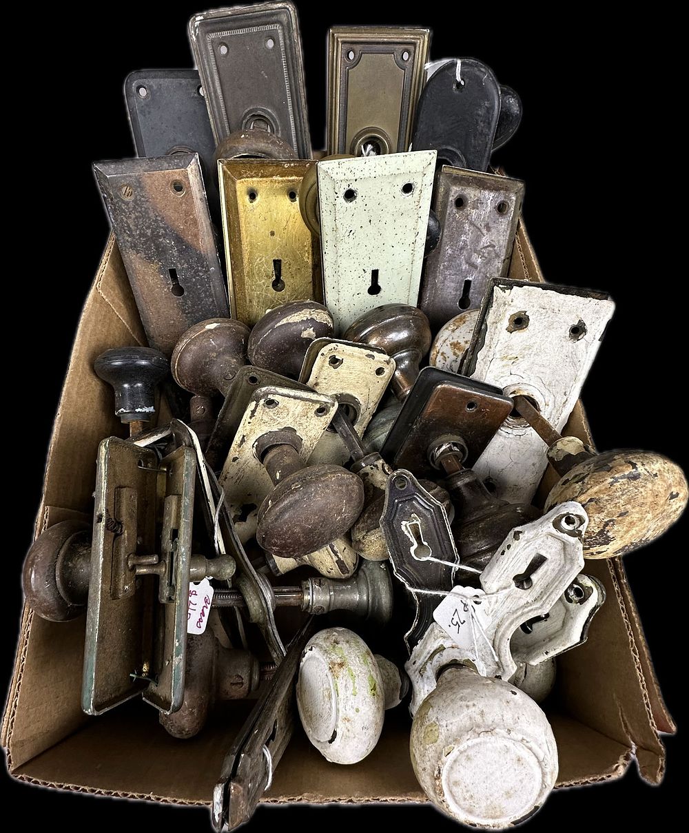 Lot 275: 36 Piece Huge Lot Antique Victorian Era Brass Door Knobs 17 Full Sets w/Lock Plates