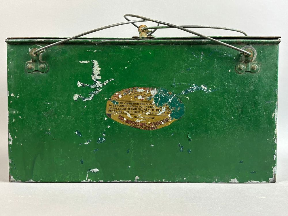 Lot 167: Antique Air Fed galvanized Minnow Bucket Quincy Green