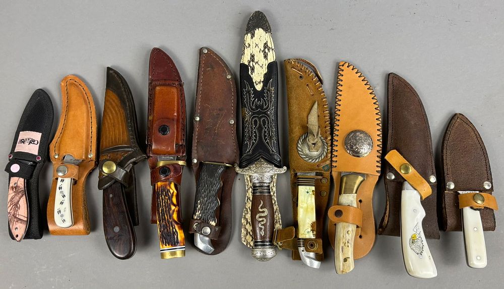 Lot 194: 10 Vintage Schrade Western Blade Hunting Knives