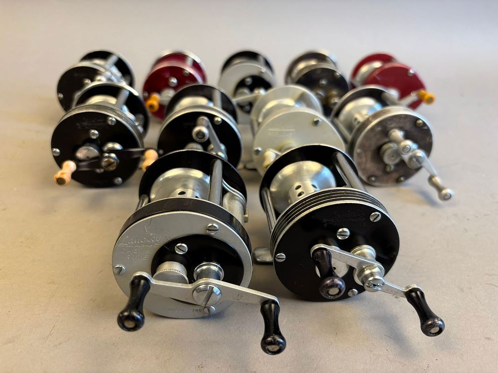 Lot 240: 11 40s 50s Langley Bait Casting Fishing Reels