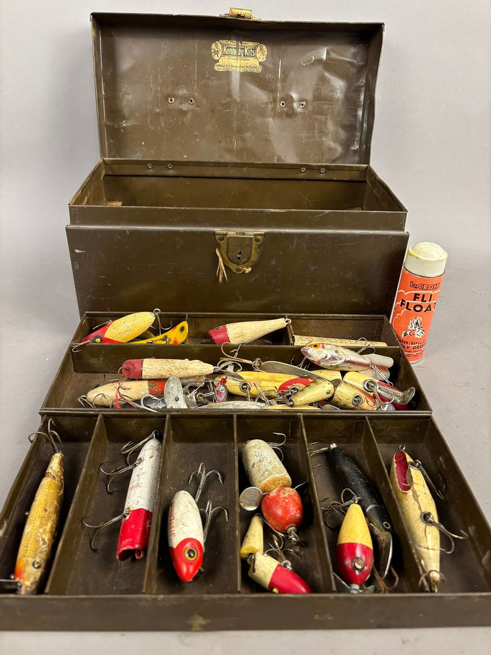 Lot 286: Antique Kennedy Fishing Box Loaded Joint Wood Lures