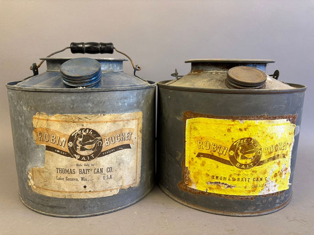 Lot 302: 2 Antique Robin Bait Thomas Thomas Minnow Bucket