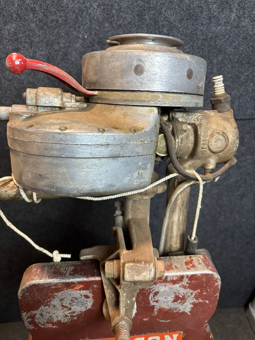 Lot 333: Antique Evinrude Elto Outboard Boat Motor Engine