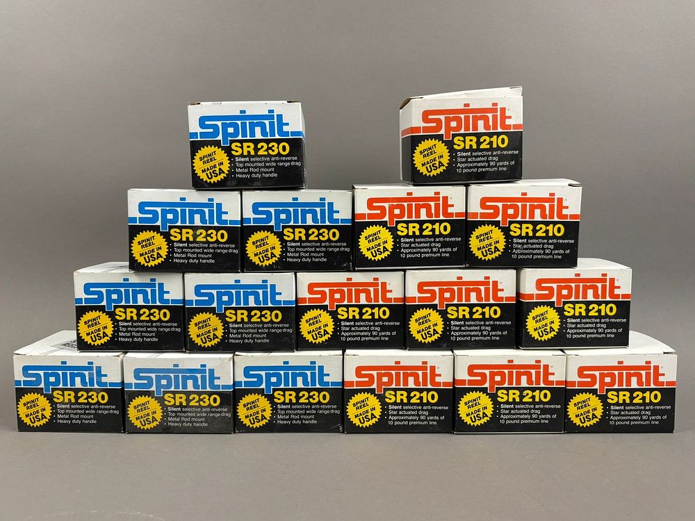 Lot 352: 17 NOS Spinit SR 230 Fishing Casting Reels w/Box