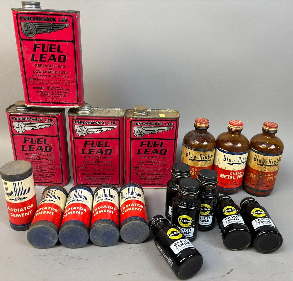Lot 202: 18 NOS Auto Oil Products Blue Ribbon Cans Bottles