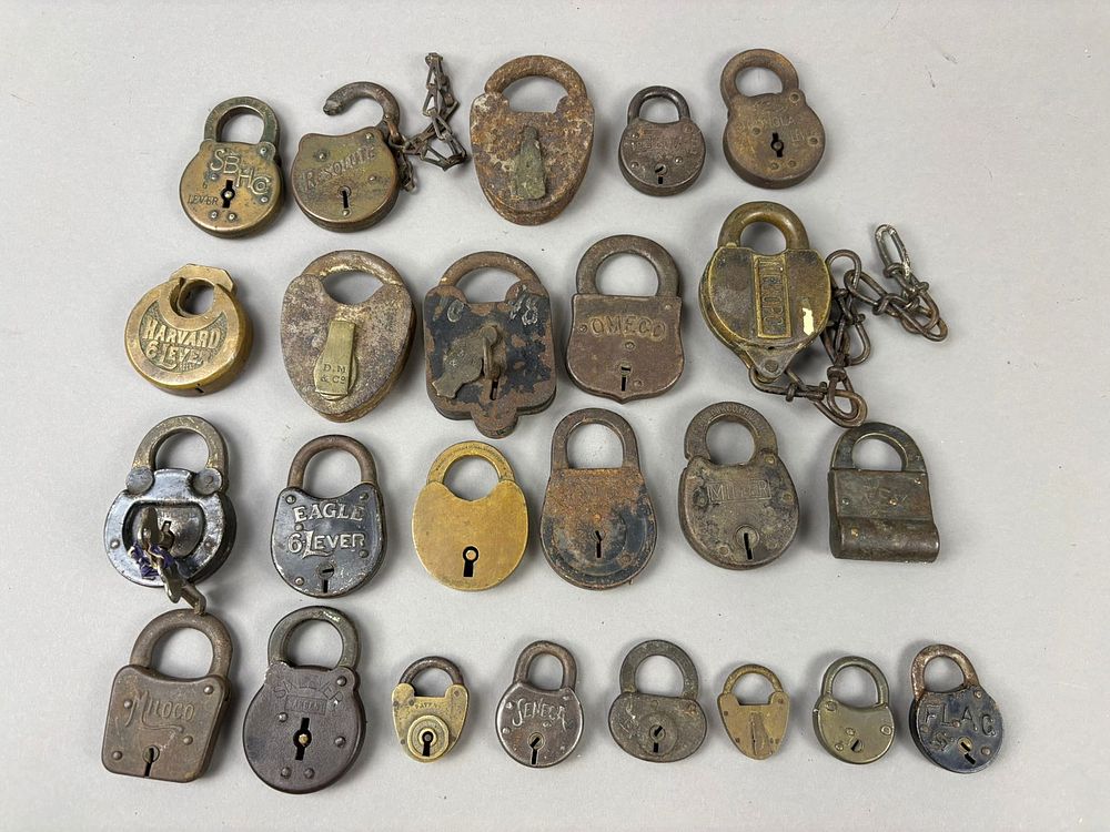 Lot 215: 24 Antique Brass Railroad Security Pad Locks Keys