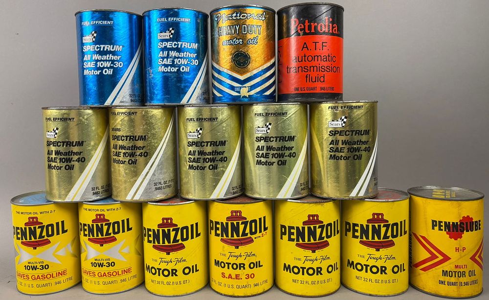 Lot 300: 16 NOS Vintage Pennzoil Sears Motor Oil Quart Cans